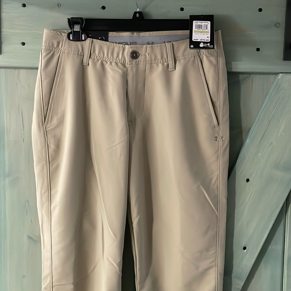 Men’s Under Armour match play taper pants 30/32 nwt tan